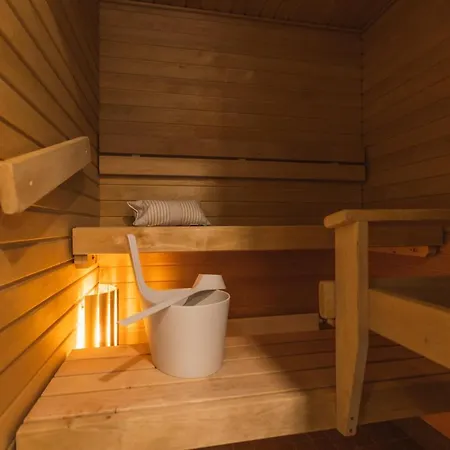 Quality With Sauna - 2 Bedrooms - Brand New 2022 *